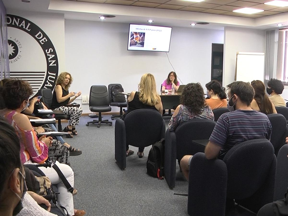 2021-12-021234_slide_5906