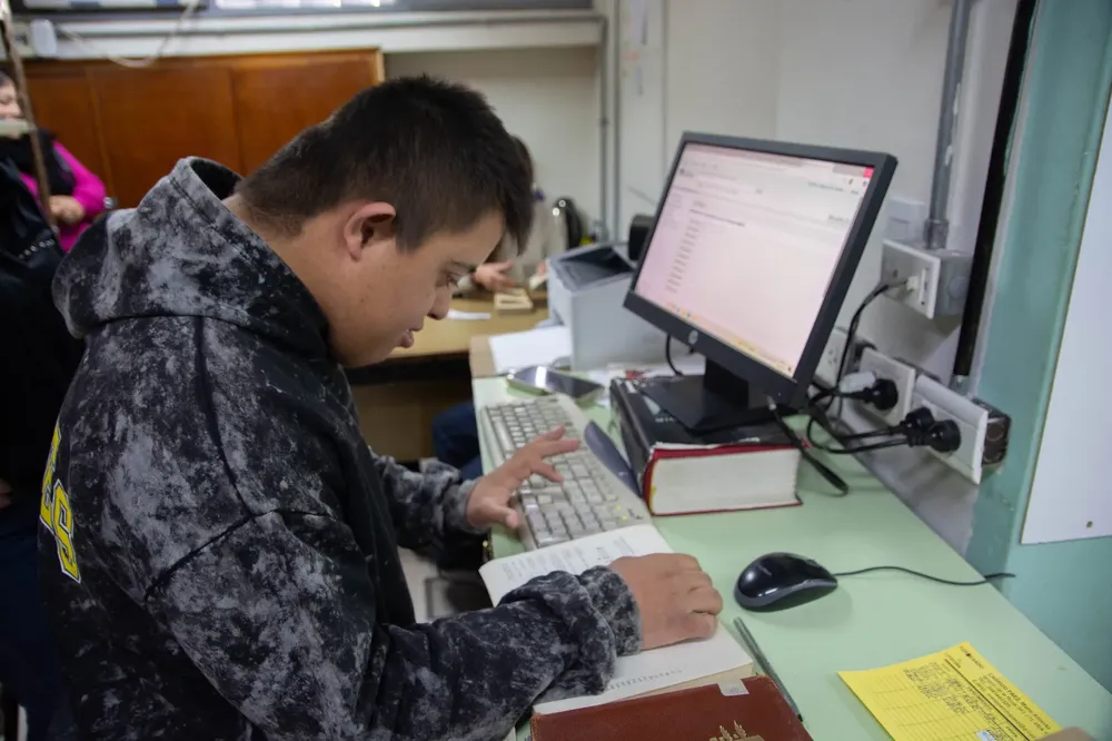 WhatsApp Image 2025-08-25 at 12.44.00